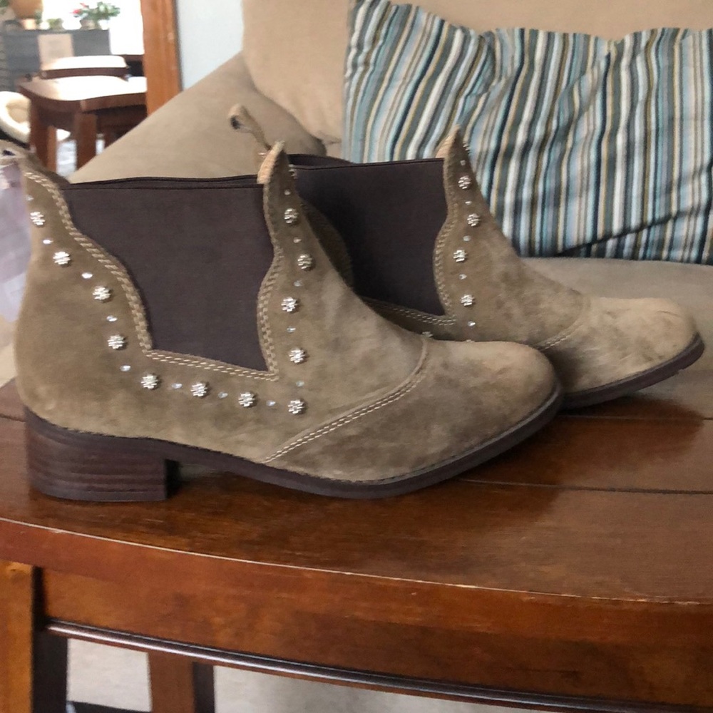 Grazie booties.
